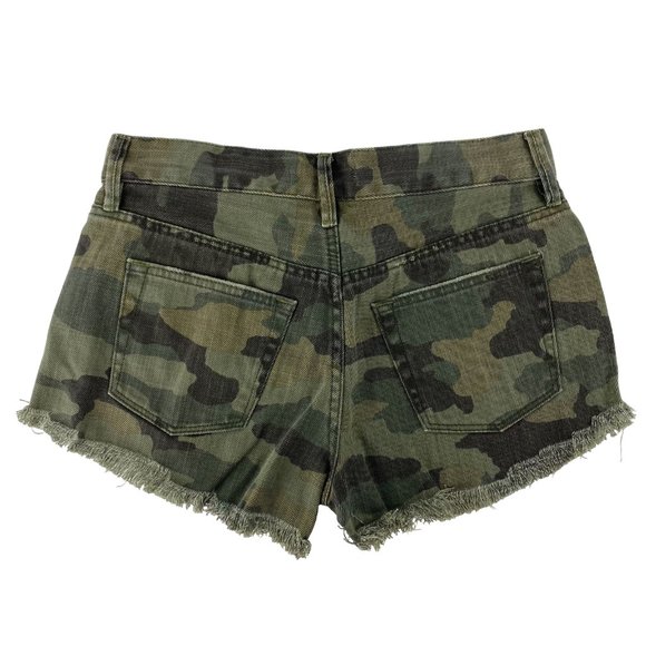 FREE PEOPLE We the Free Camo Combo Distressed Raw Hem Cutoffs Size 24 - Picture 2 of 14
